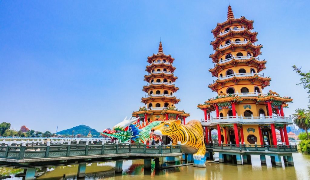 BEST-Places-To-Travel-In-October-10