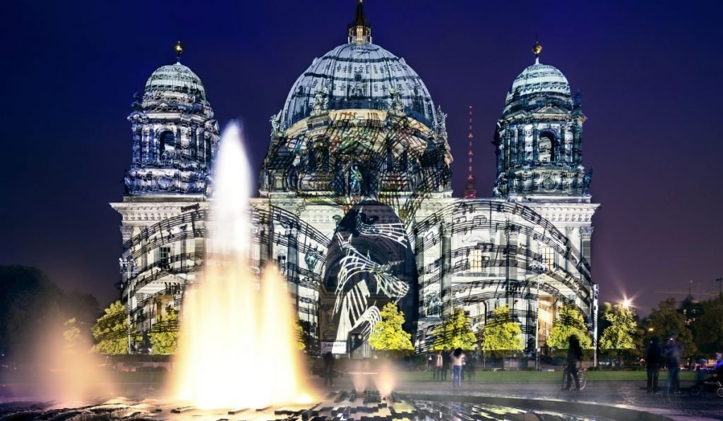 Places-To-Travel-In-October-4