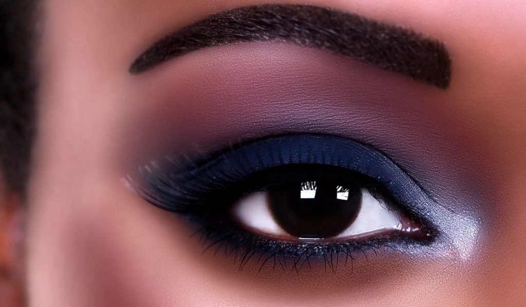Makeup for Classic Black Smokey Eyes