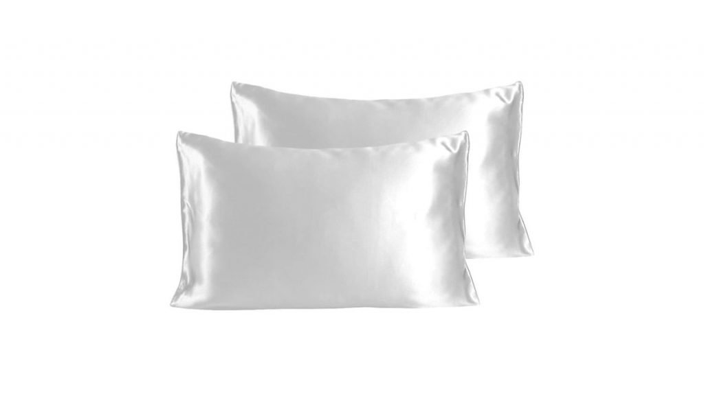 Top 5 Sleep Accessories for your Night Time Skin Care Routine