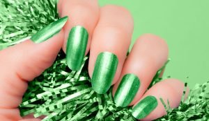 pretty nail colors for winter