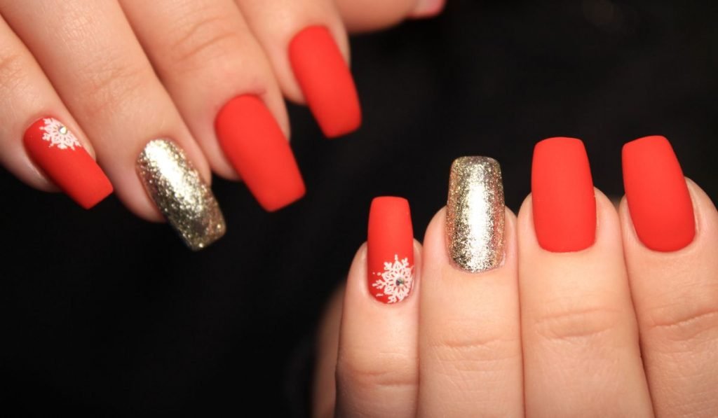 winter pedicure colors