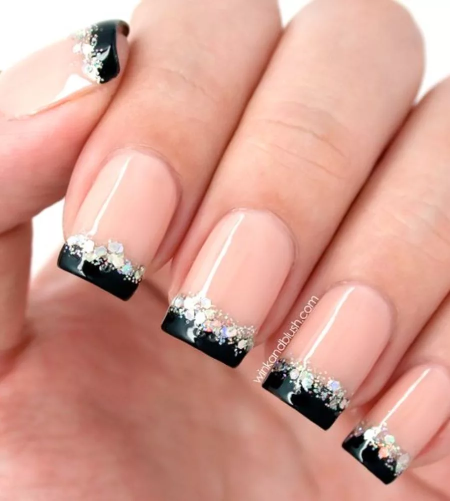 Black Nails with Diamonds