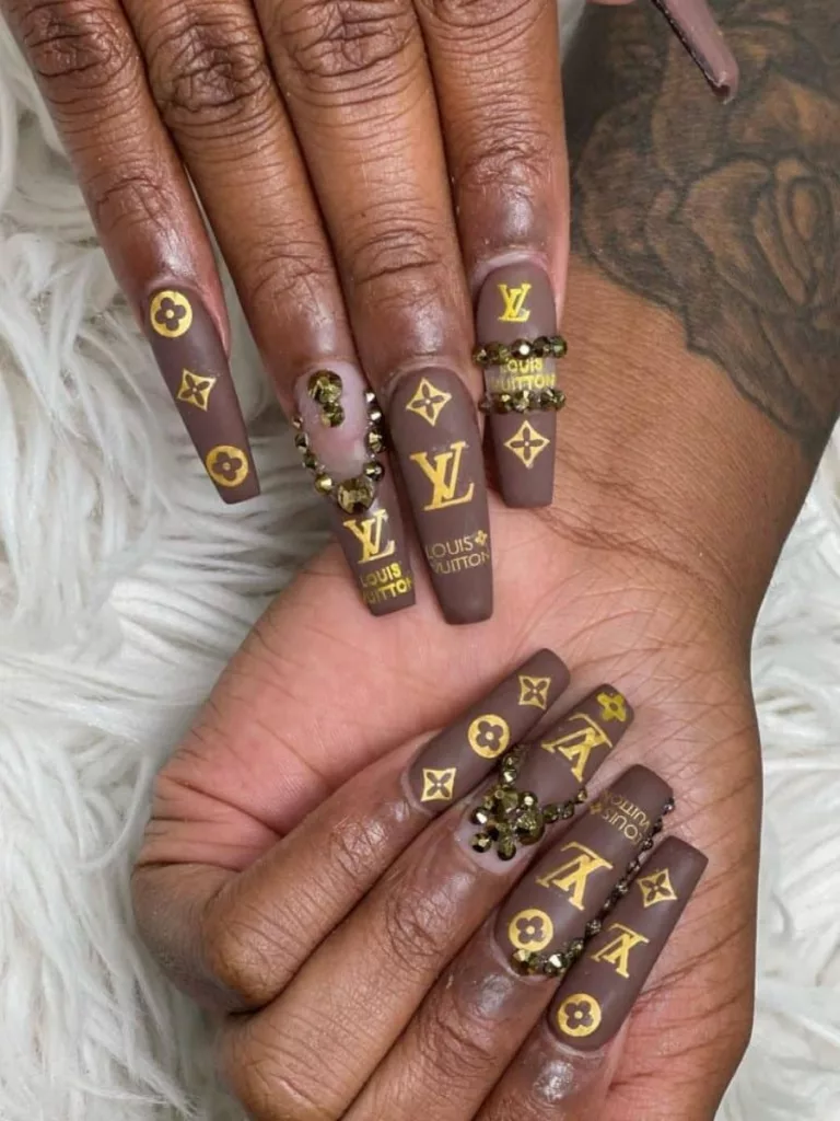 Best-Brown-Nails design.jpg