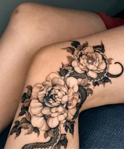 Floral-Design-Knee-Tattoo-For-Female