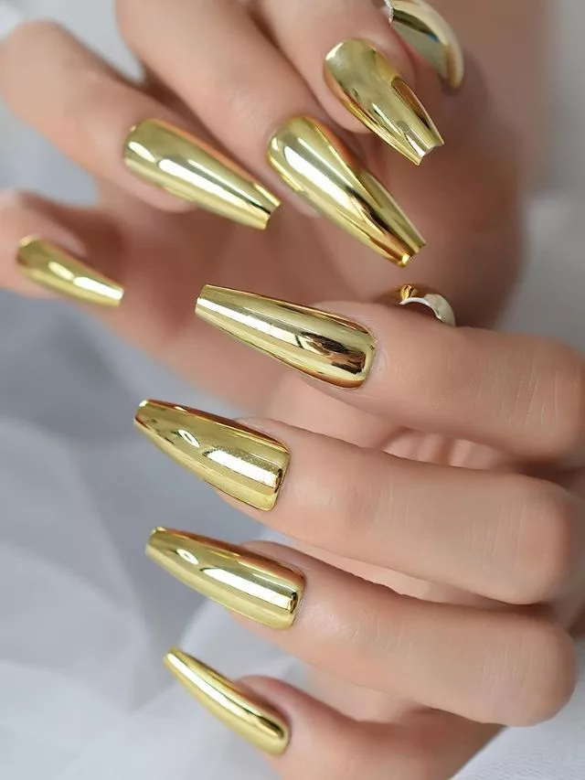 Metallic Gangster Baddie Nails