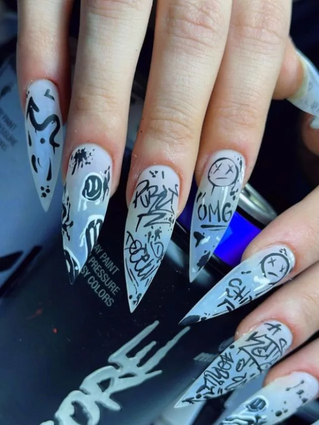 insta-baddie-nails